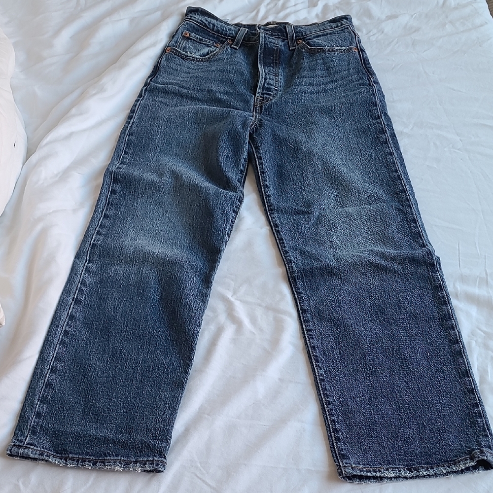 Levi's Ribcage Straight Leg Jeans